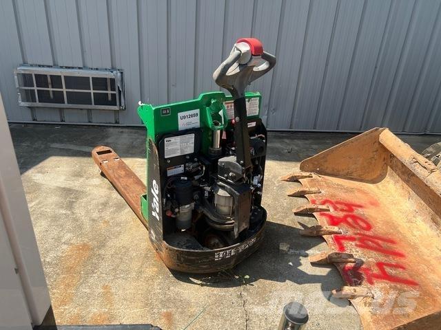 Yale MPB045VG Transpaletler