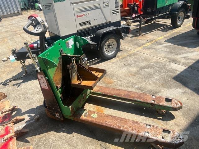 Yale MPB045VG Transpaletler