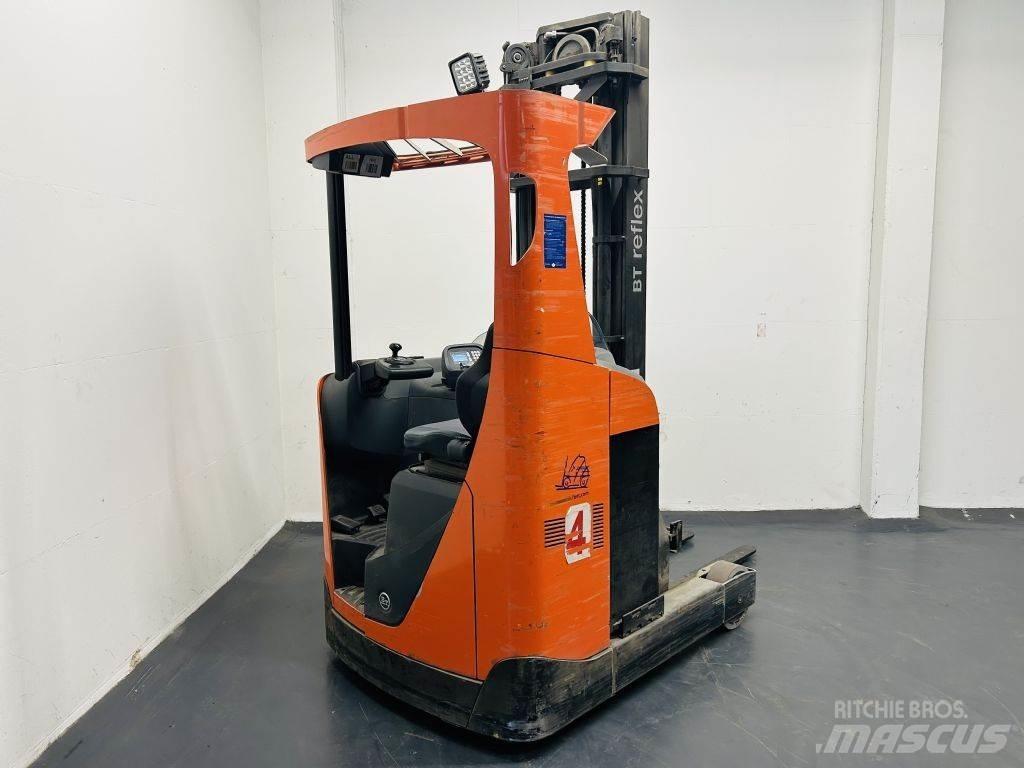 BT RRE140 Reach truck - depo içi istif araçları