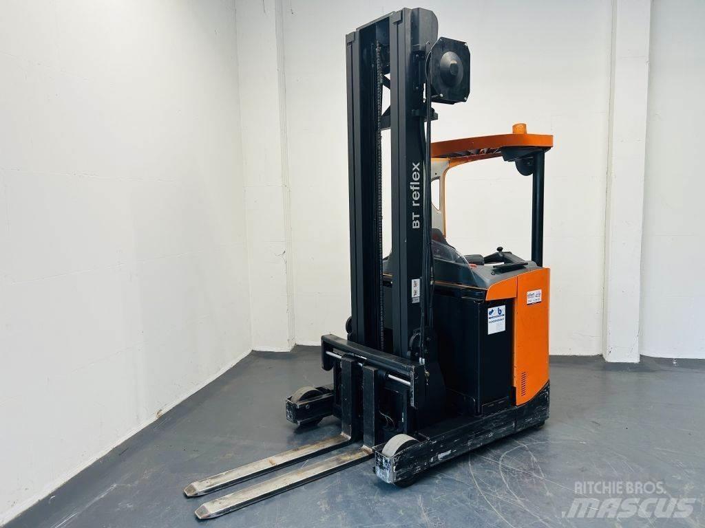 BT RRE160 Reach truck - depo içi istif araçları