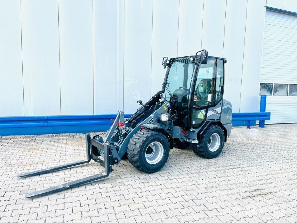 GiANT G2500 X-TRA HD Tekerlekli yükleyiciler