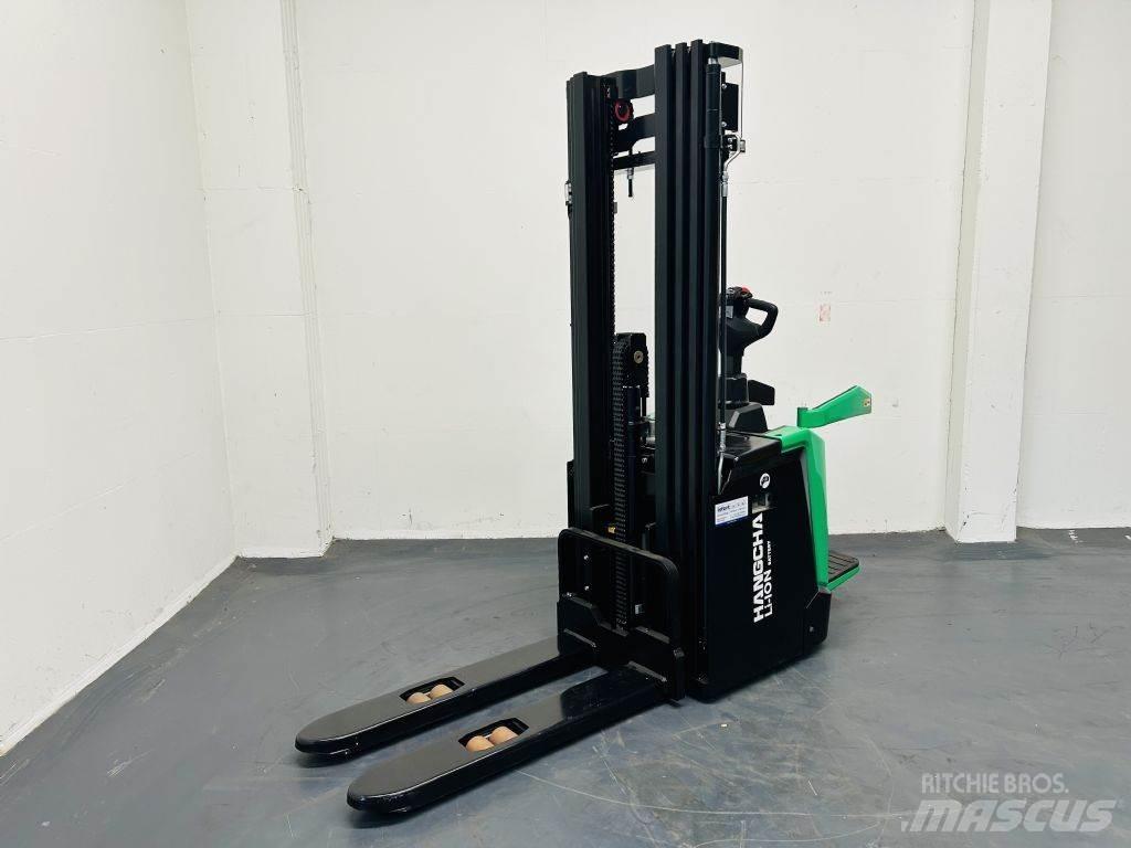 Hangcha CDD20-XT1S-SI Akülü depo ekipmanları