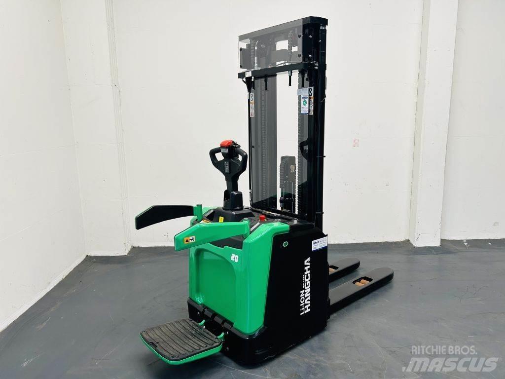 Hangcha CDD20-XT1S-SI Akülü depo ekipmanları