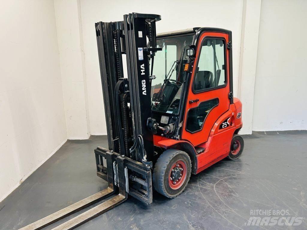 Hangcha CPCD25-XRW92F Dizel forkliftler