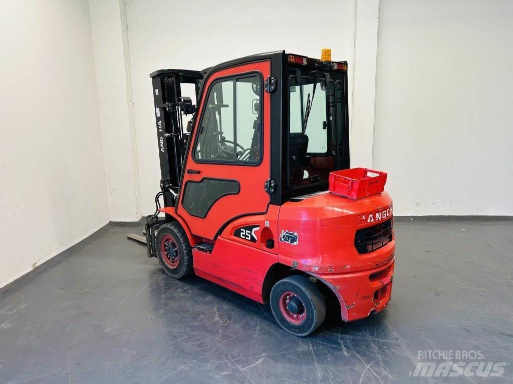 Hangcha CPCD25-XRW92F Dizel forkliftler