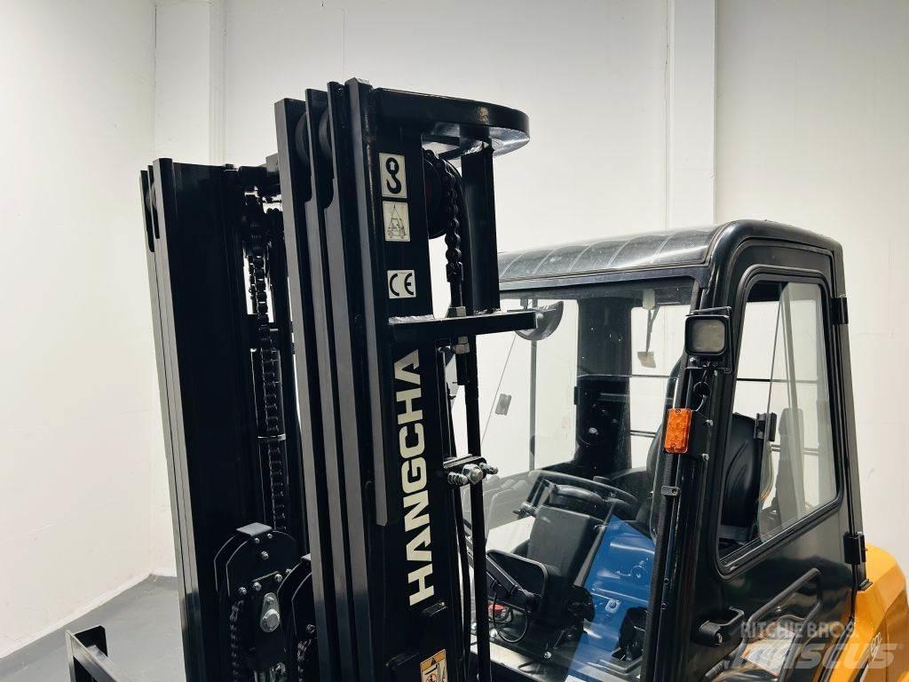 Hangcha CPD30-XEY2-SI Elektrikli forkliftler