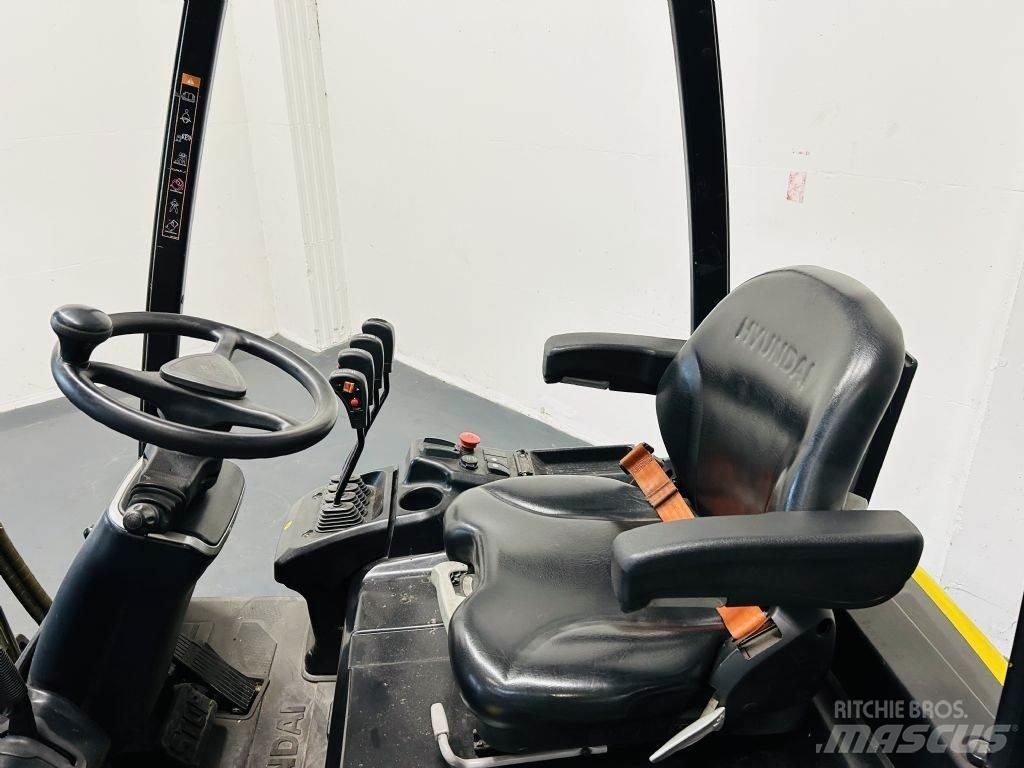 Hyundai 15BT-9 Elektrikli forkliftler