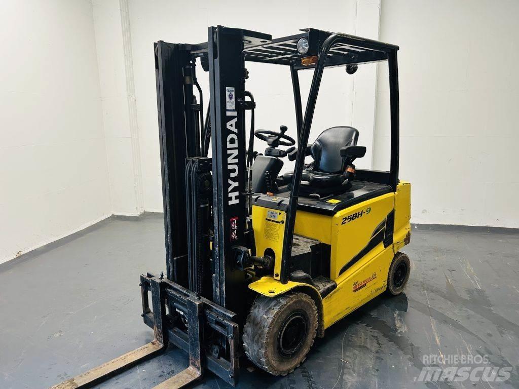 Hyundai 25BH-9 Elektrikli forkliftler