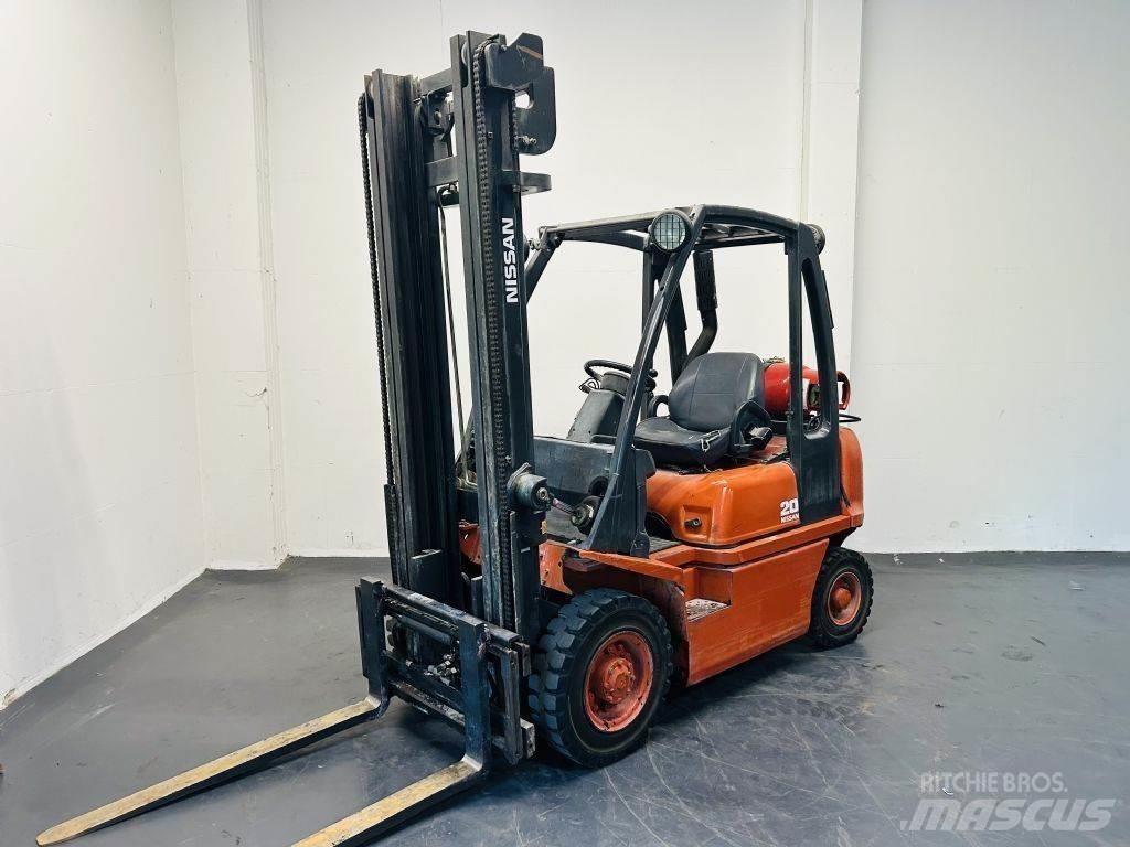 Nissan UD02A20PQ LPG'li forkliftler