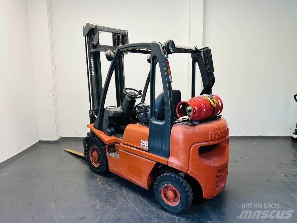 Nissan UD02A20PQ LPG'li forkliftler