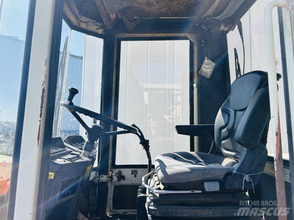 Schaeff KL835 Skid steer loderler