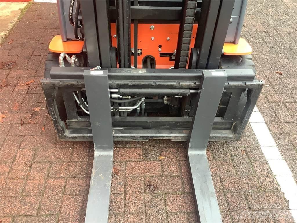 Toyota 8FBE20T Elektrikli forkliftler