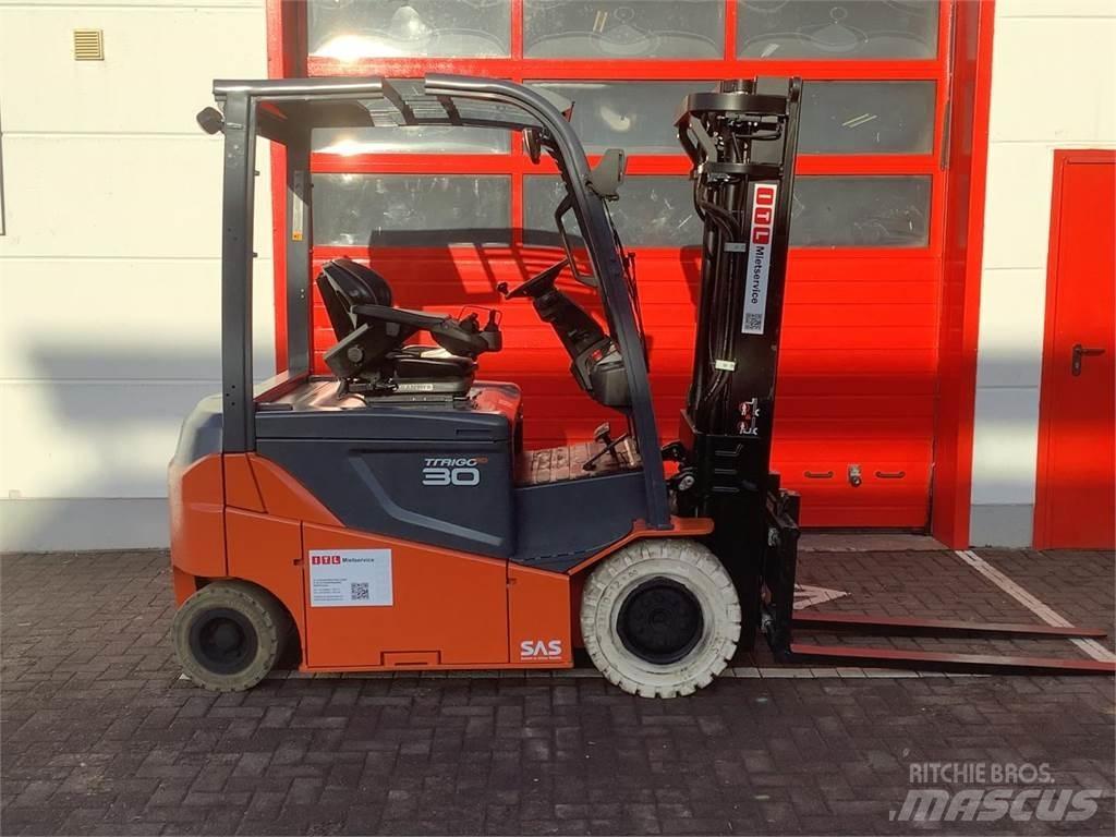Toyota 8FBMKT30 Elektrikli forkliftler