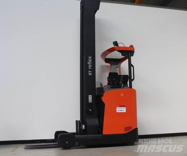 Toyota RRE160H Reach truck - depo içi istif araçları