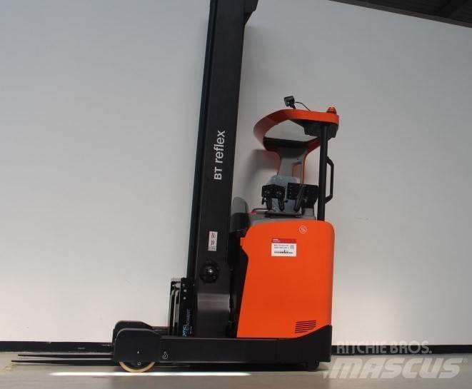 Toyota RRE160H Reach truck - depo içi istif araçları