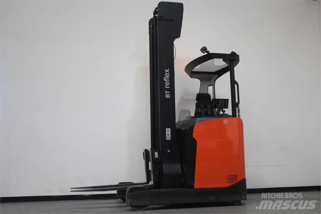Toyota RRE160H Reach truck - depo içi istif araçları
