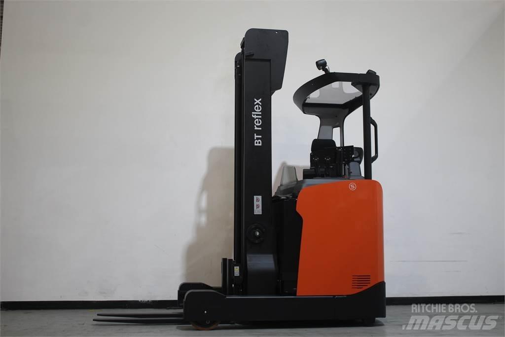 Toyota RRE160H Reach truck - depo içi istif araçları