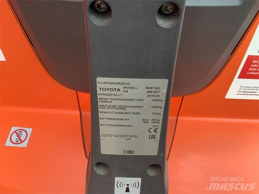 Toyota SWE120L Yaya kumandali istif makinasi
