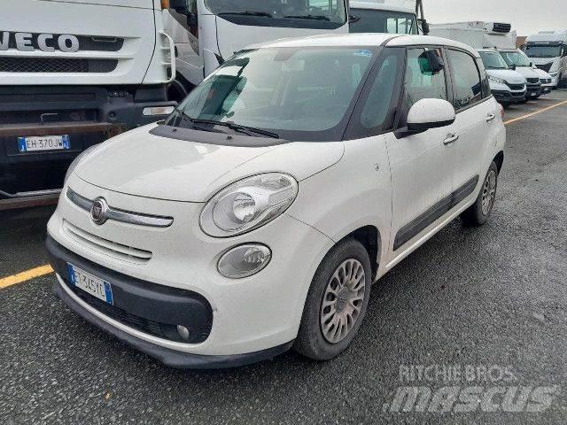 Fiat 500L Kapali kasa kamyonetler