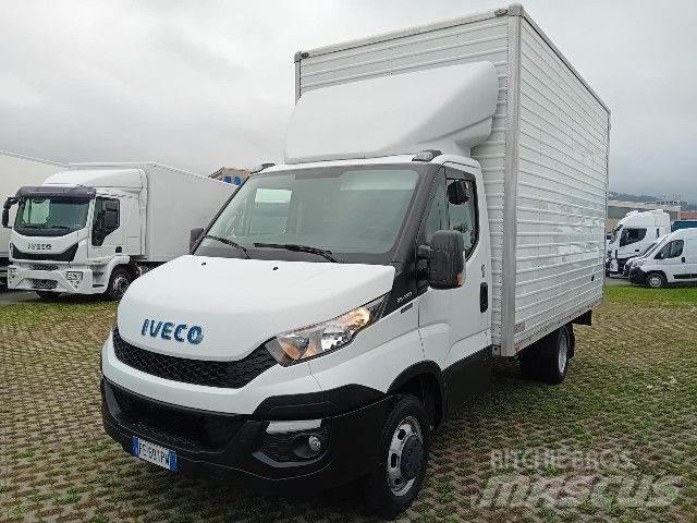 Iveco 35C13 Kapali kasa kamyonlar