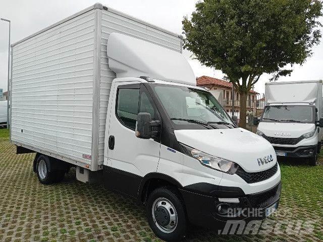 Iveco 35C13 Kapali kasa kamyonlar