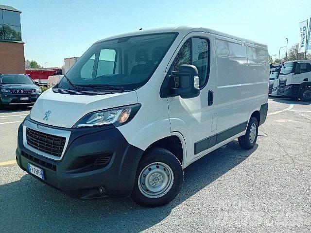 Peugeot BOXER Kapali kasa kamyonetler
