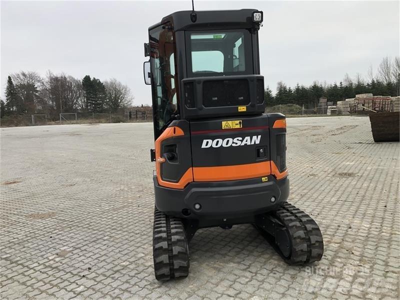 Doosan DX27Z-7 Mini ekskavatörler, 7 tona dek