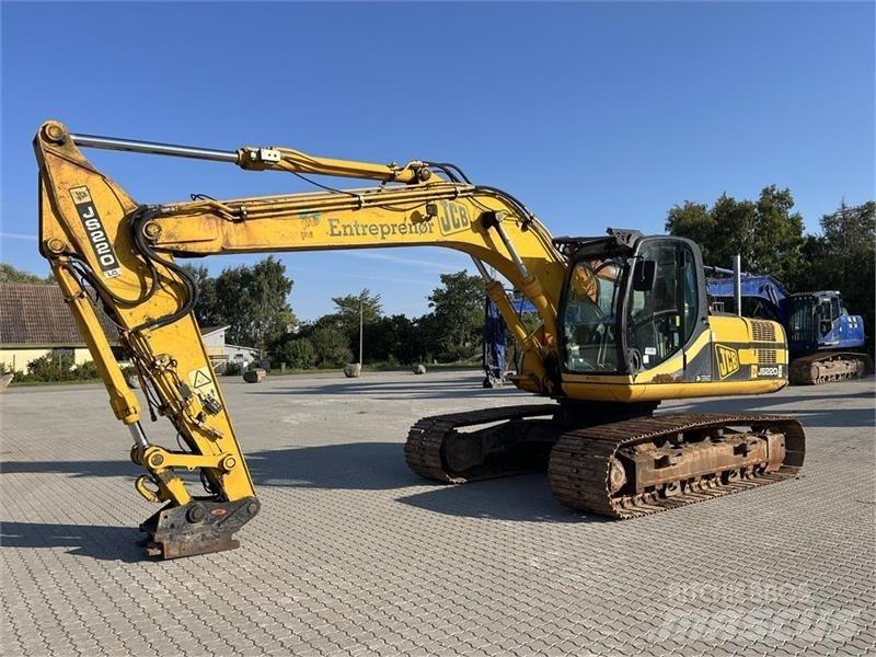 JCB JS220LC Paletli ekskavatörler
