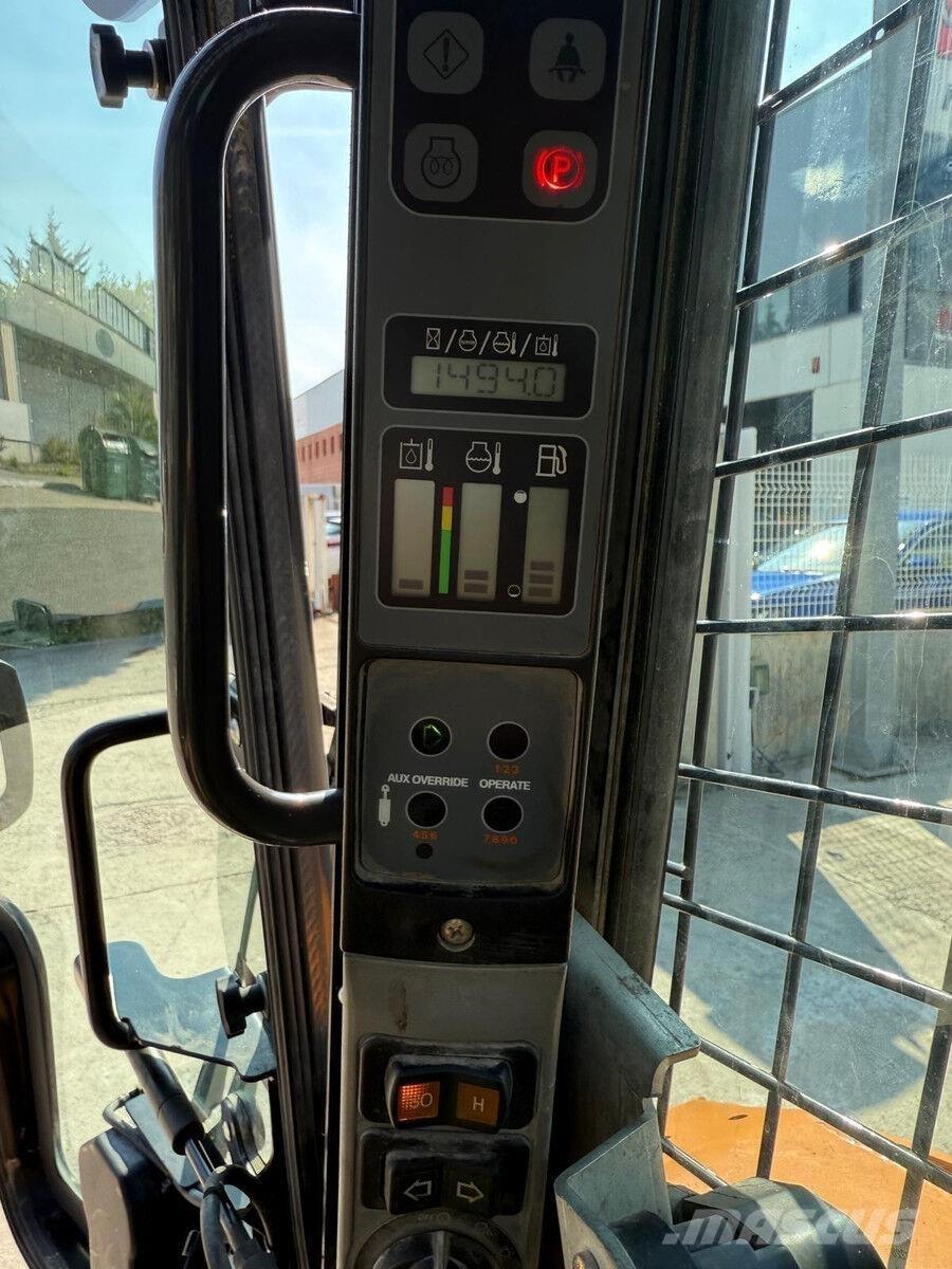CASE SR210 Tekerlekli yükleyiciler