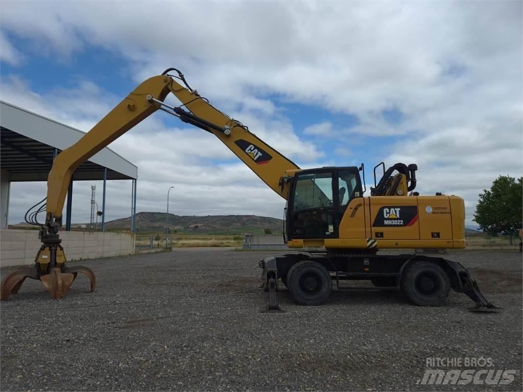 CAT MH3022 Lastik tekerli ekskavatörler