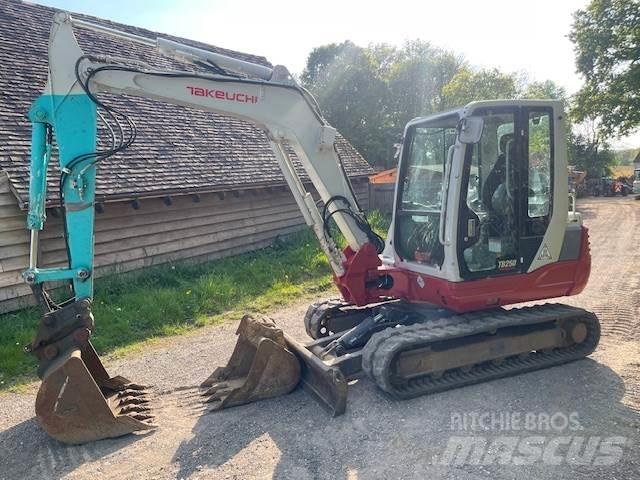 Takeuchi TB250 Midi ekskavatörler 7 - 12 t