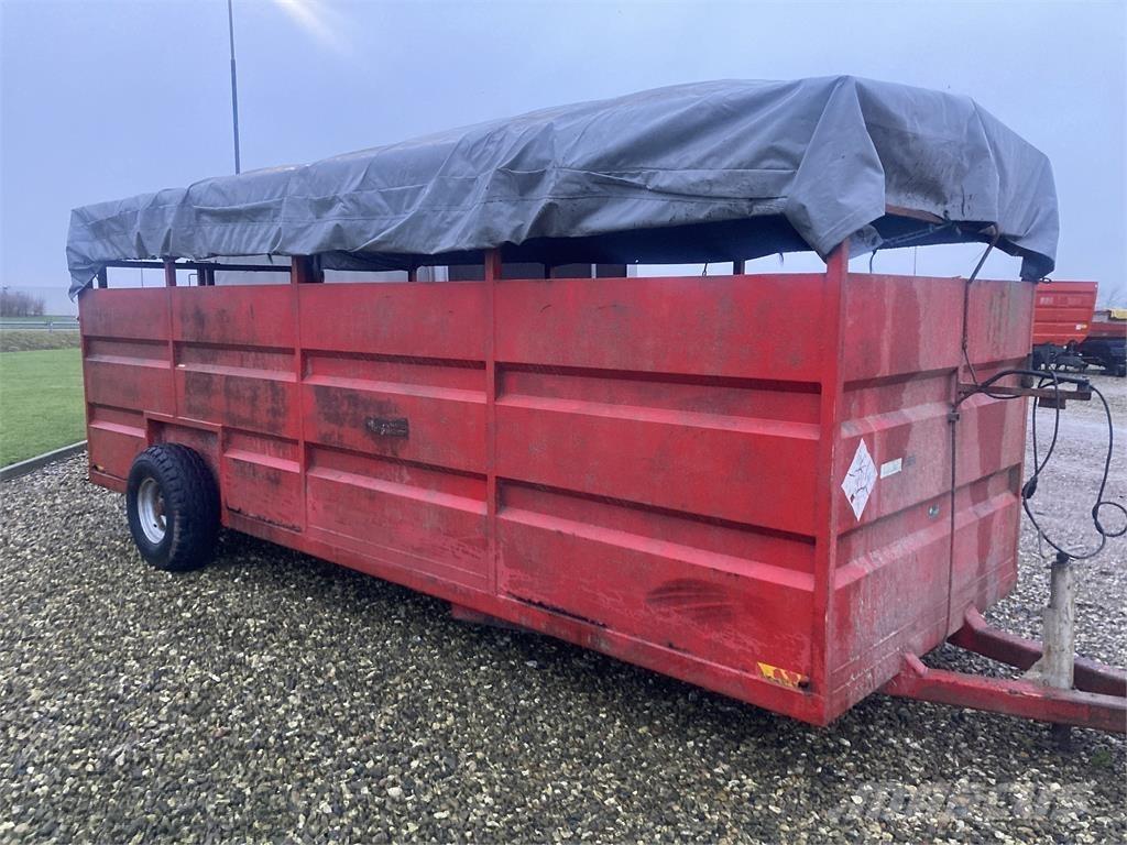  6 MTR Hayvan nakil römorklari