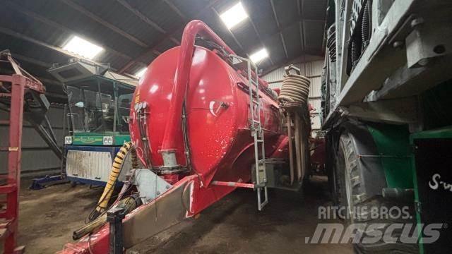 AP GV22 Sivi gübre ve ilaç tankerleri