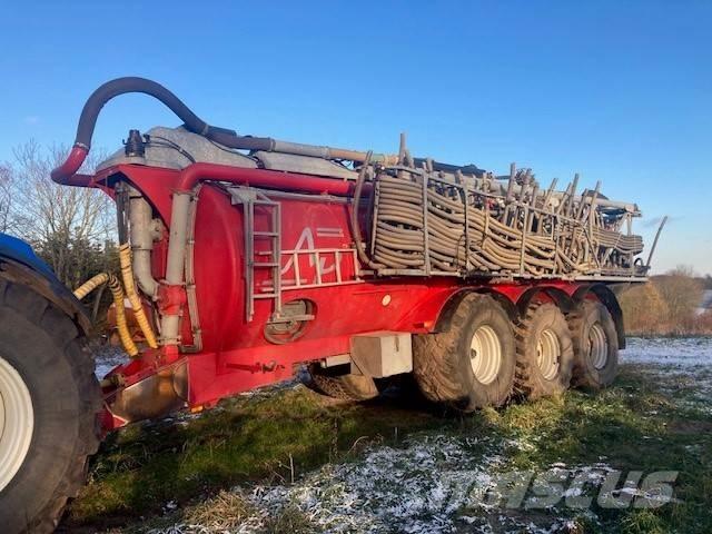 AP GV25TRIDEM Sivi gübre ve ilaç tankerleri