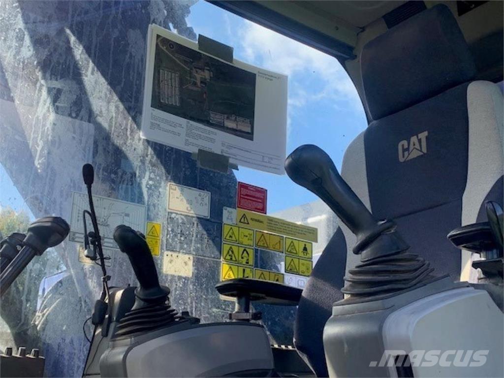 CAT 325F Paletli ekskavatörler