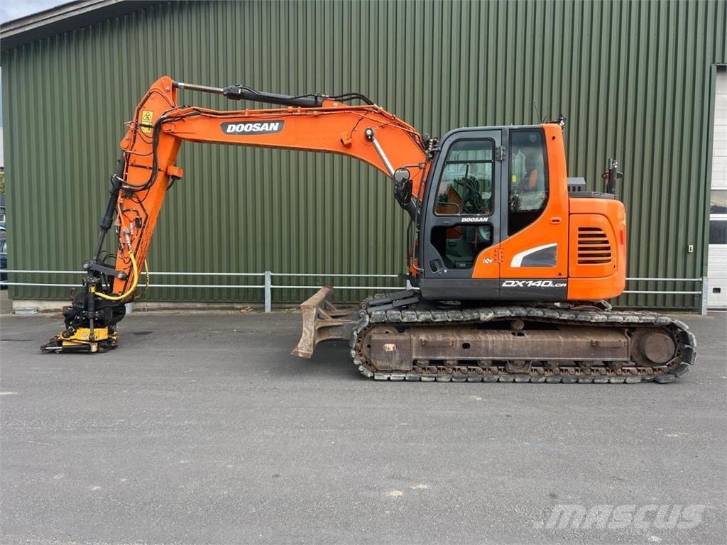 Doosan DX140LCR-5 Paletli ekskavatörler