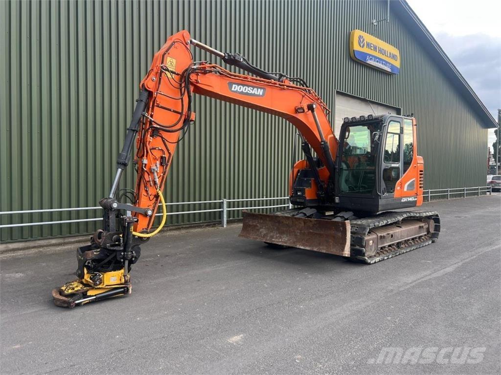 Doosan DX140LCR-5 Paletli ekskavatörler
