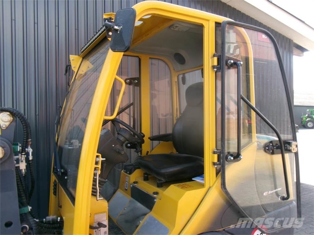 Eurotrac W12 Mini yükleyiciler