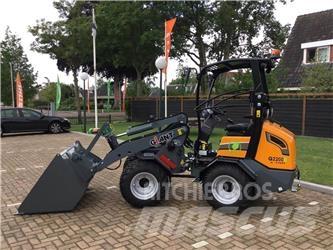 GiANT G2200E Mini yükleyiciler