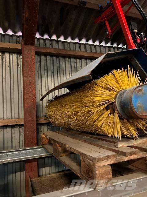 GMR FM 1200 KOST Cadde süpürücüler