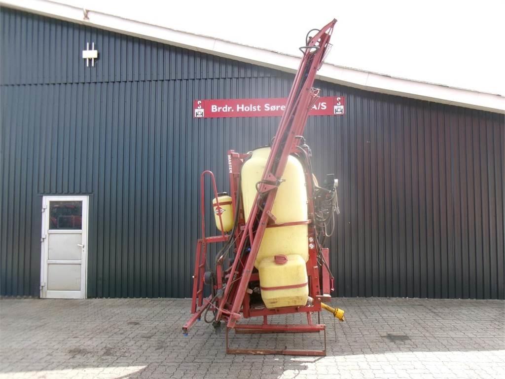 Hardi 1200L 15 M Monte edilebilir pülverizatörler