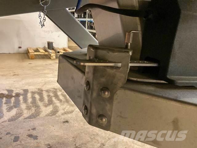 Hilltip 900TR Kum ve tuz serpiciler