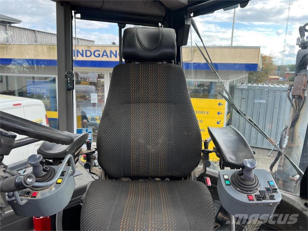 Huddig 1260 Kazıcı yükleyiciler - beko loder