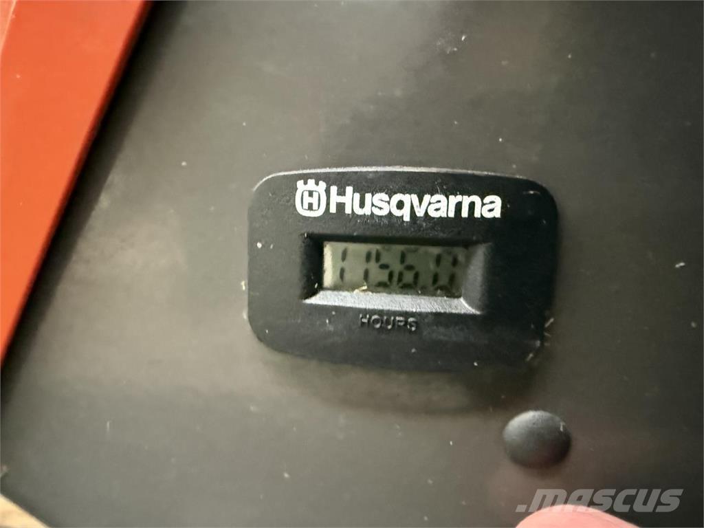 Husqvarna P525D Çayir biçme makinalari