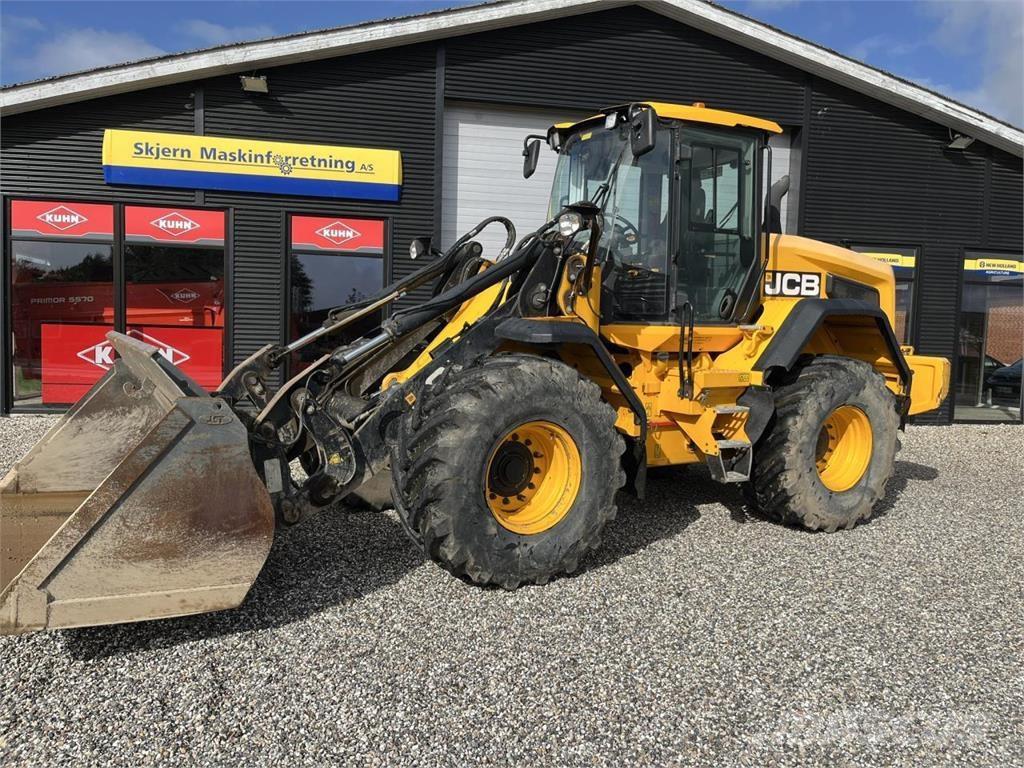 JCB 427 HT Tekerlekli yükleyiciler