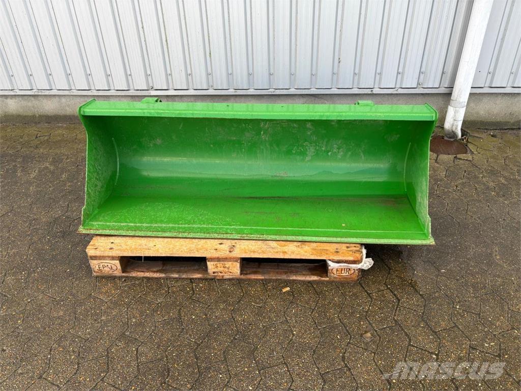 John Deere 160 CM Diger yol bakim makinalari