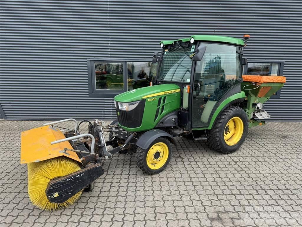 John Deere 2036R Traktörler