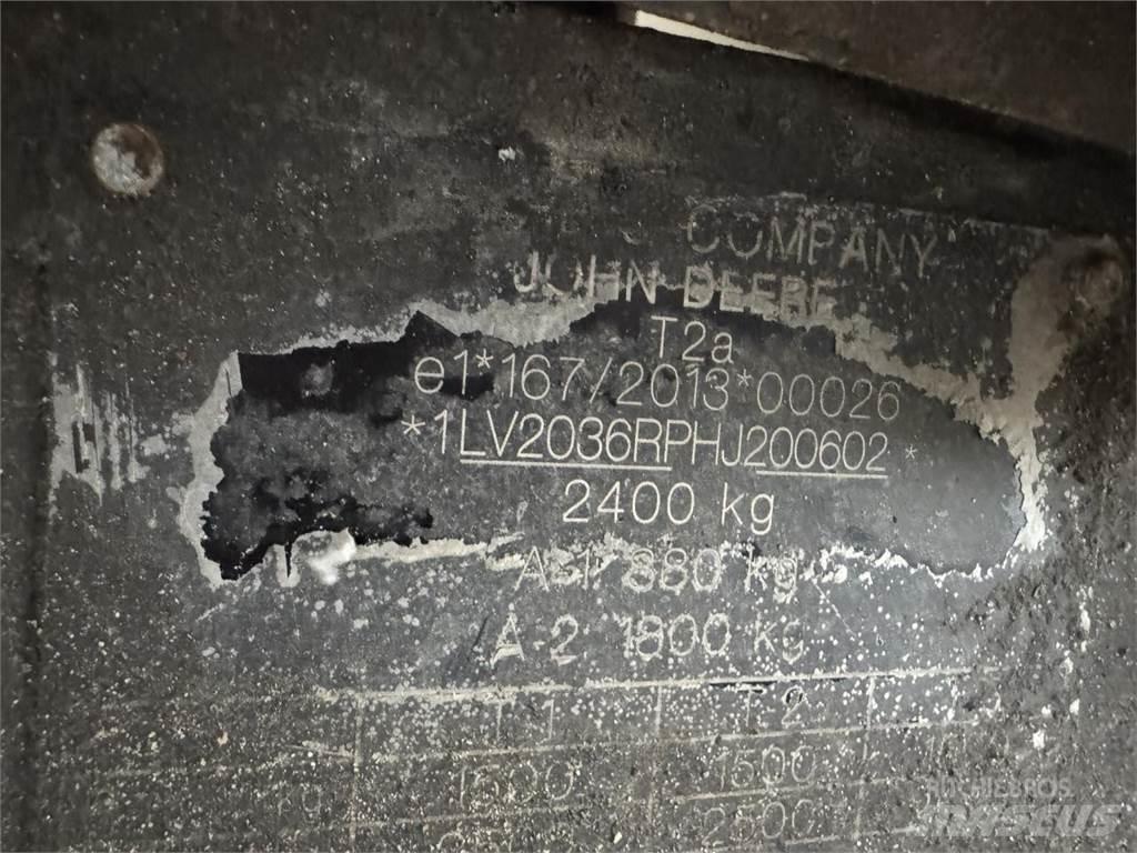 John Deere 2036R Traktörler