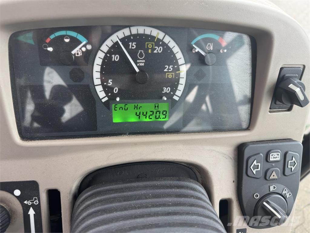 John Deere 3045R Traktörler