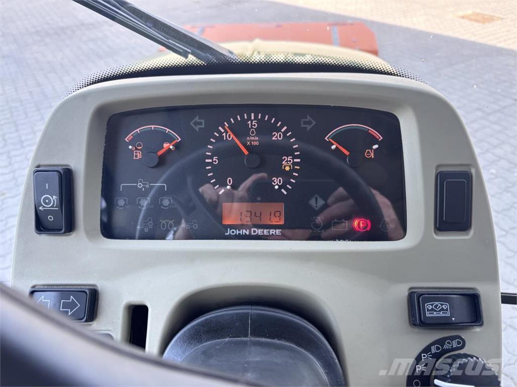 John Deere 3720 Traktörler